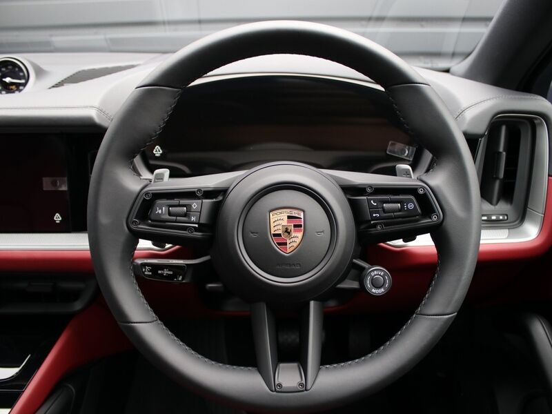 More views of Porsche Cayenne