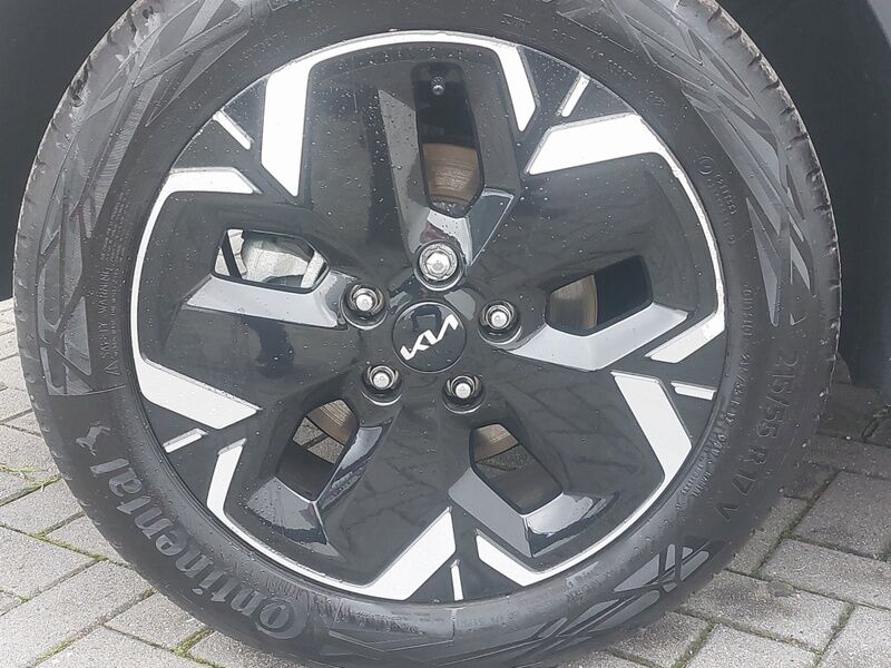 More views of Kia E-Niro