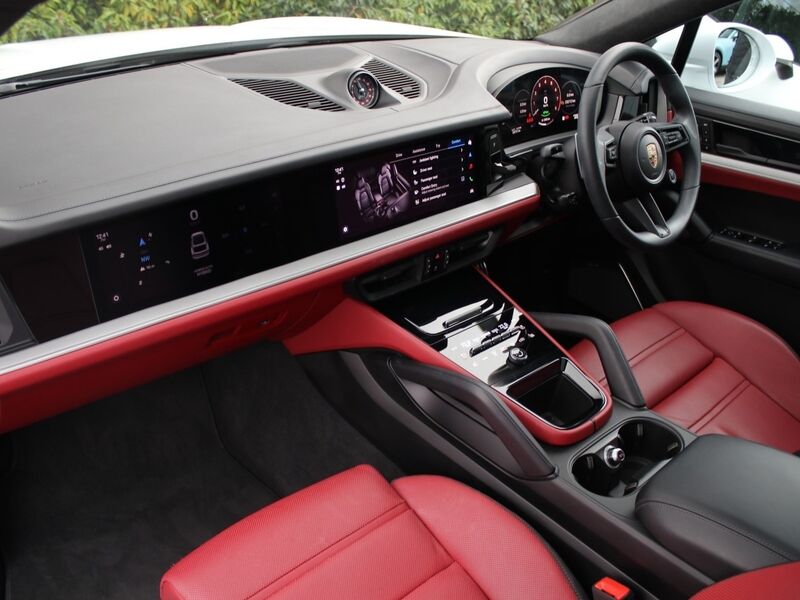 More views of Porsche Cayenne