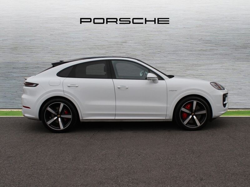 More views of Porsche Cayenne