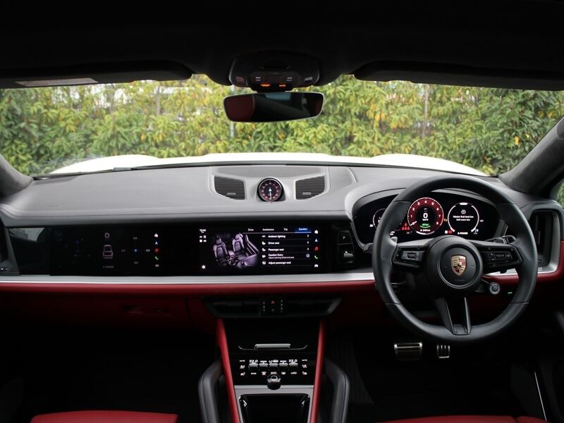 More views of Porsche Cayenne