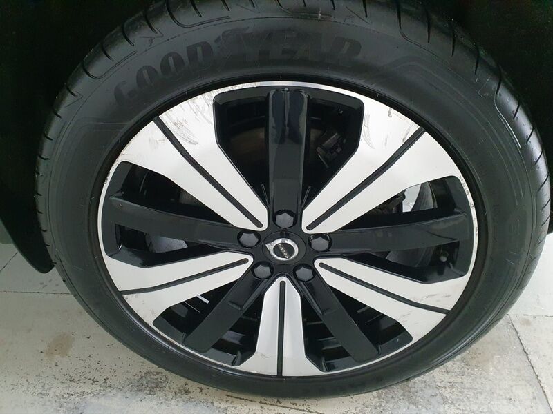 More views of Volvo XC40