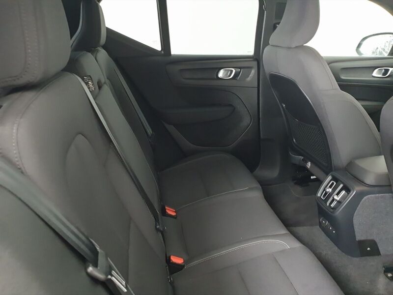 More views of Volvo XC40