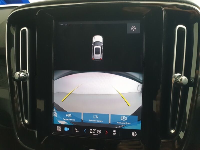 More views of Volvo XC40