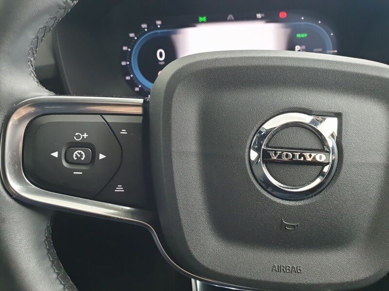 More views of Volvo XC40