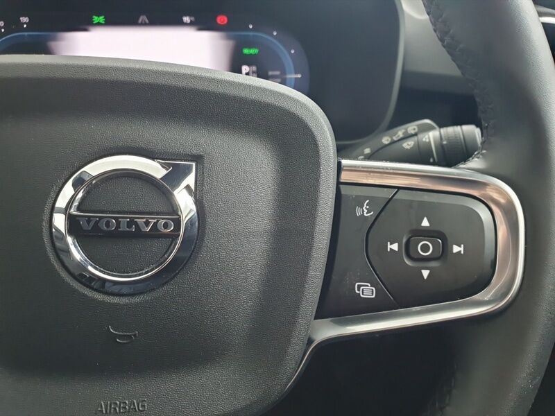 More views of Volvo XC40