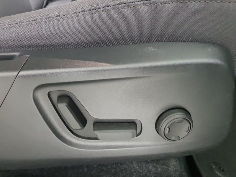 More views of Volvo XC40