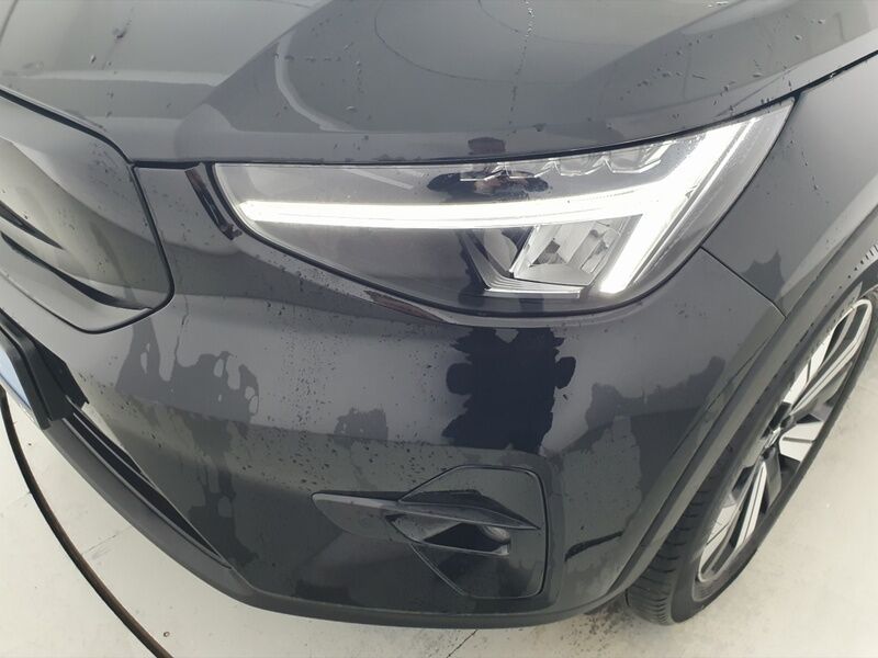 More views of Volvo XC40