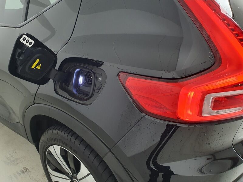 More views of Volvo XC40