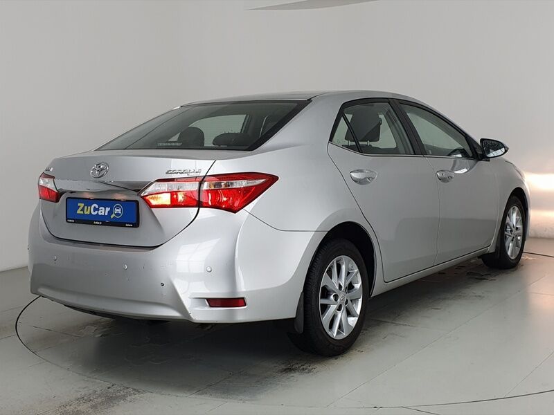 More views of Toyota Corolla