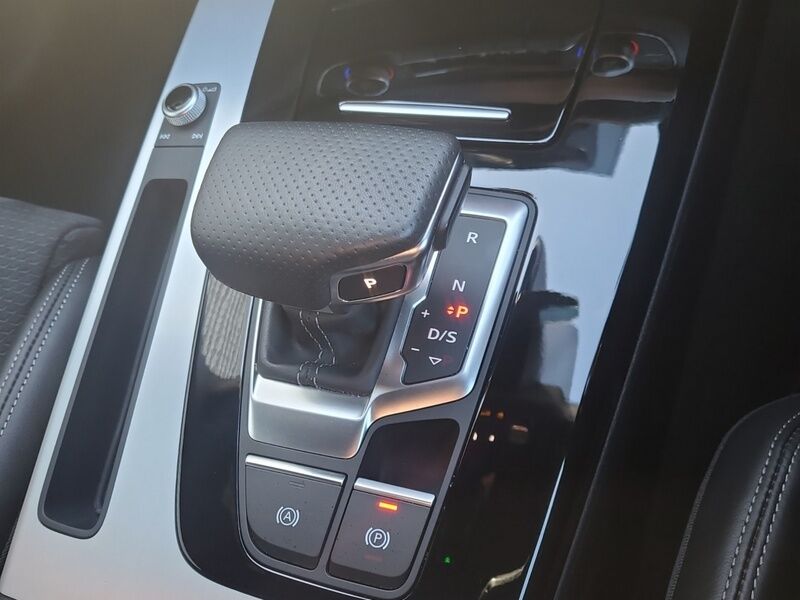 More views of Audi Q5