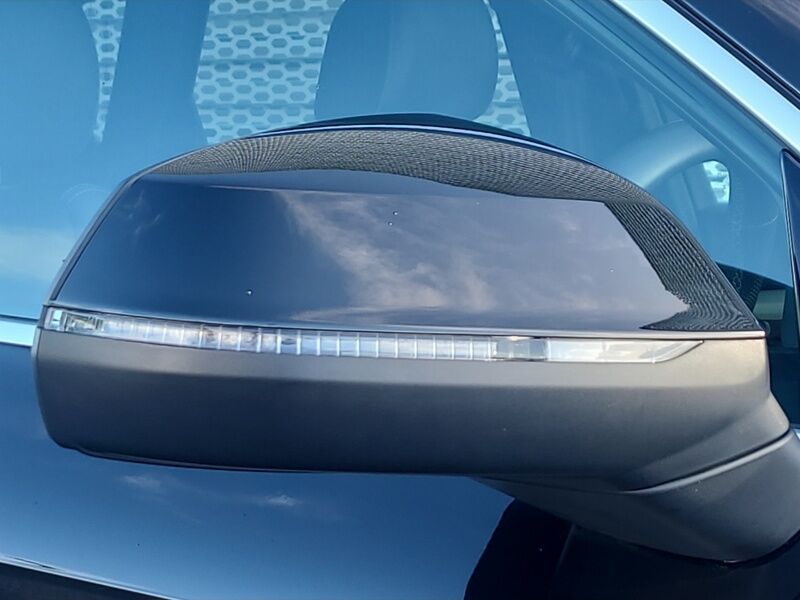 More views of Audi Q5