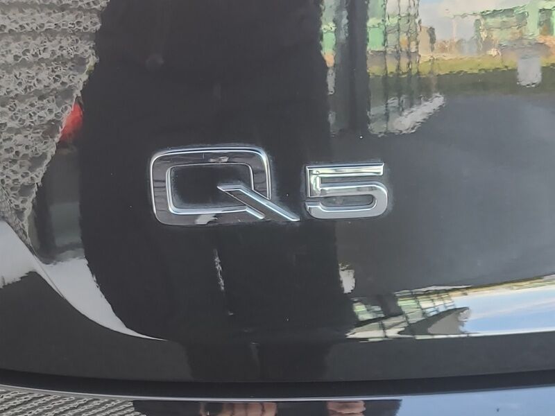 More views of Audi Q5