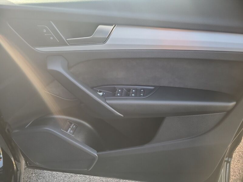 More views of Audi Q5