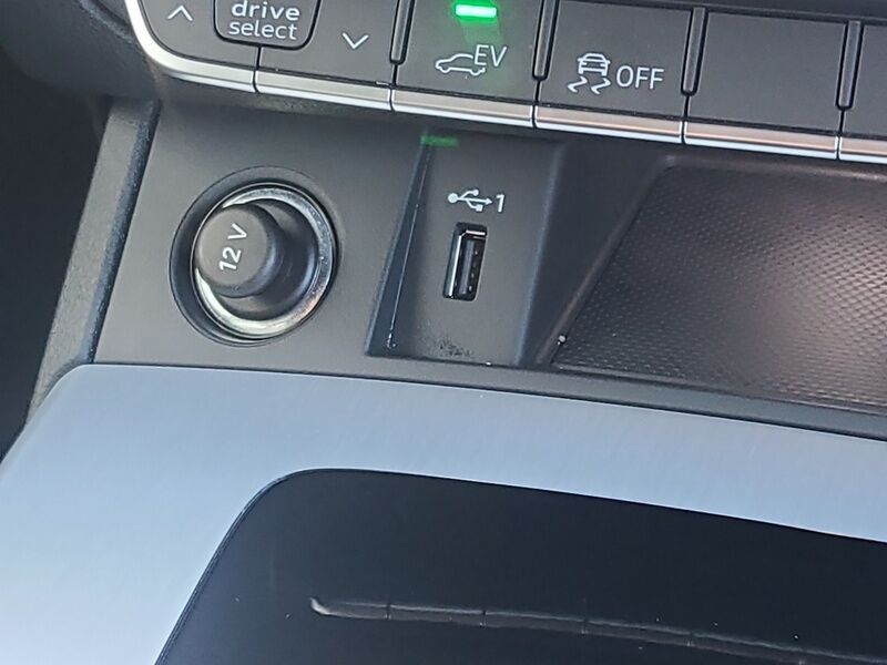 More views of Audi Q5