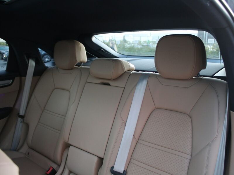 More views of Porsche Cayenne