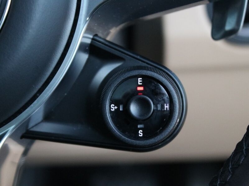 More views of Porsche Cayenne