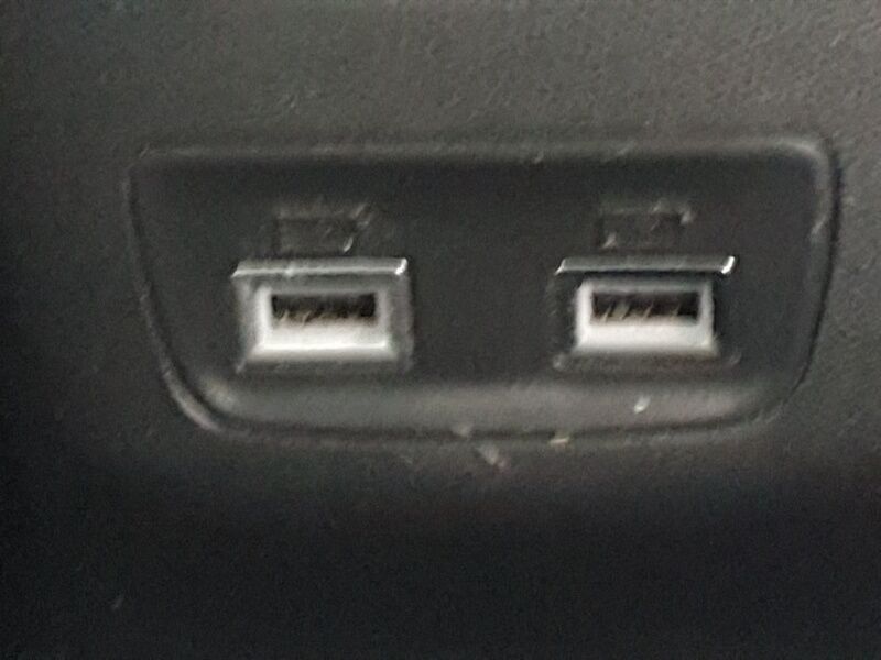 More views of Peugeot 208