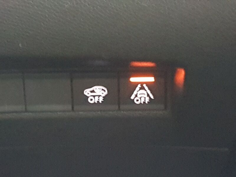 More views of Peugeot 208