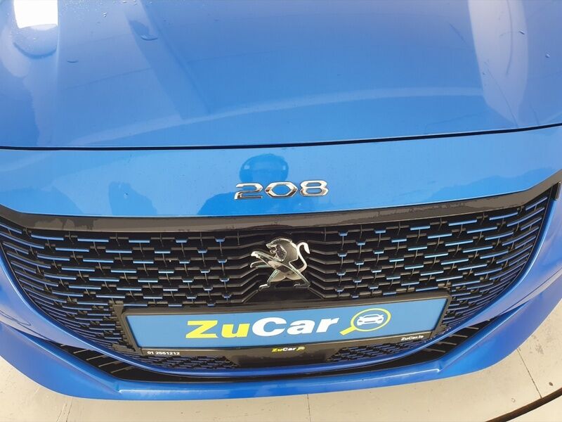 More views of Peugeot 208