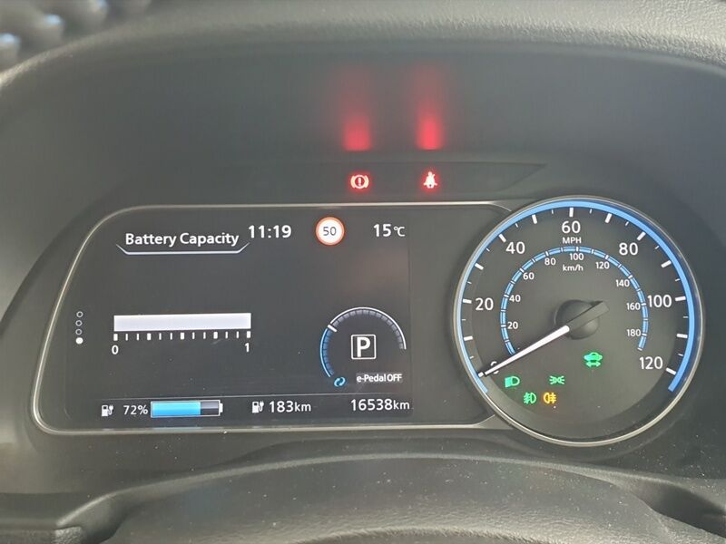 More views of Nissan Leaf