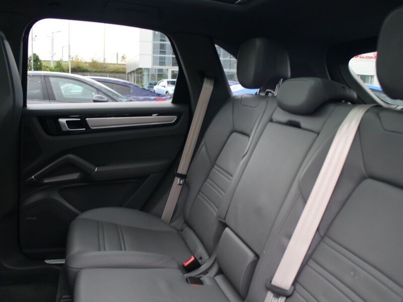 More views of Porsche Cayenne