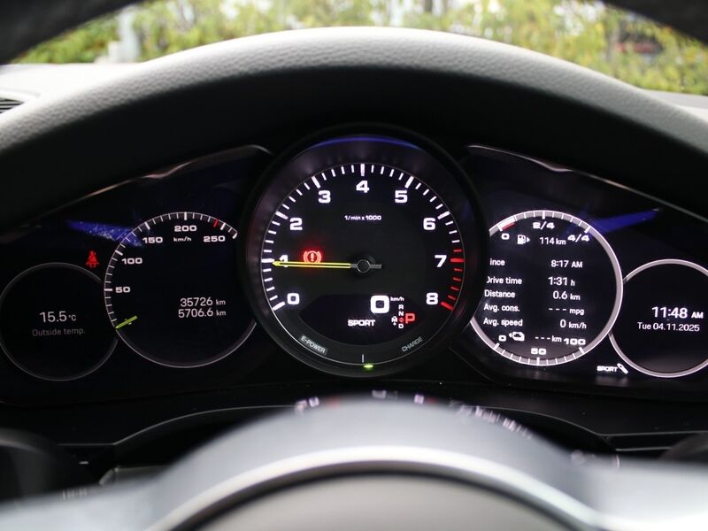 More views of Porsche Cayenne