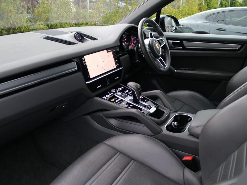 More views of Porsche Cayenne