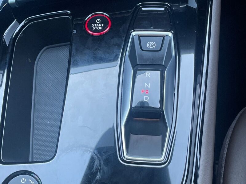 More views of Audi e-tron GT quattro