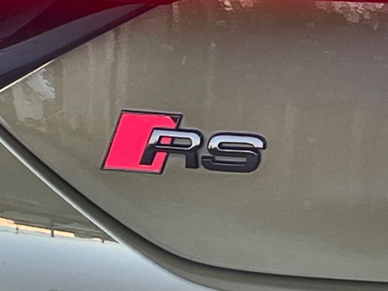 More views of Audi e-tron GT quattro