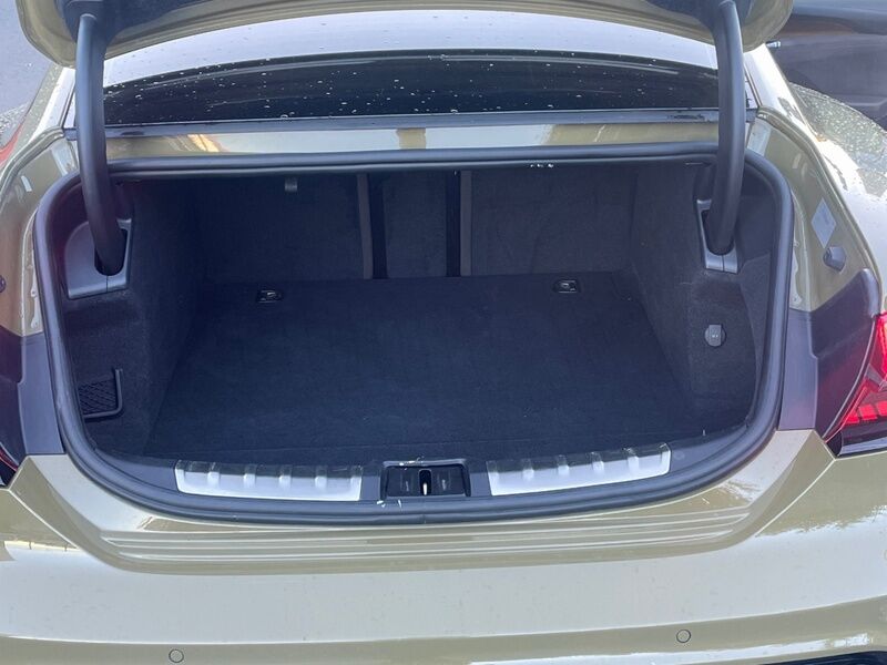 More views of Audi e-tron GT quattro