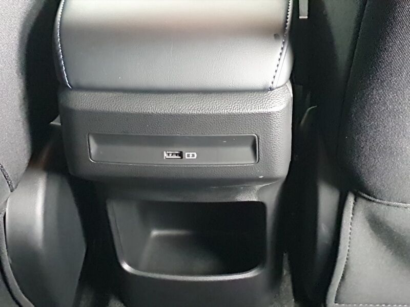 More views of MG MG4 EV