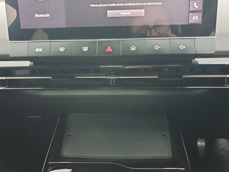 More views of MG MG4 EV