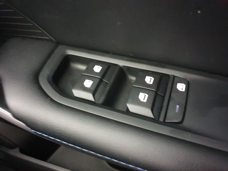 More views of MG MG4 EV