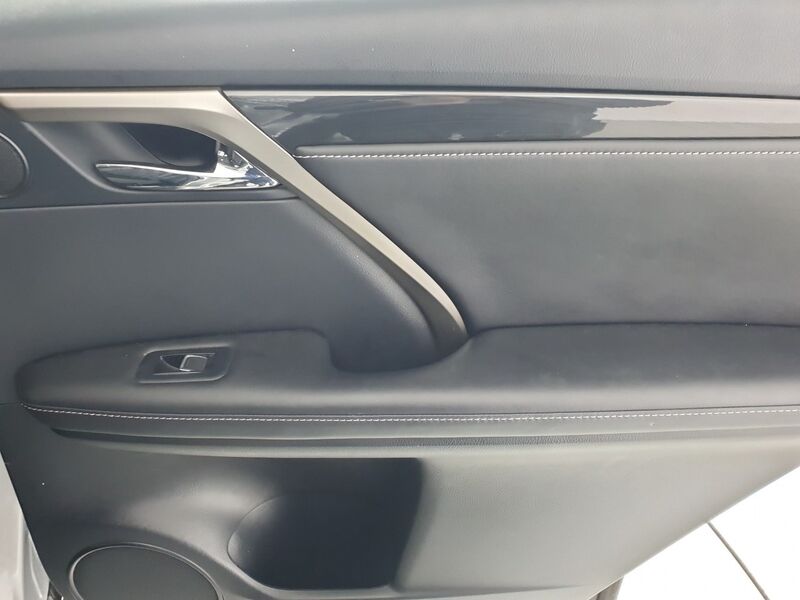 More views of Lexus RX450H