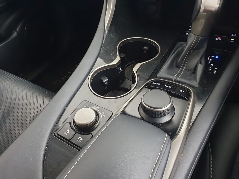 More views of Lexus RX450H