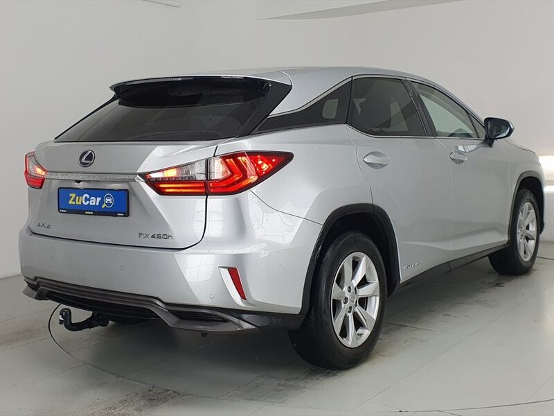 More views of Lexus RX450H