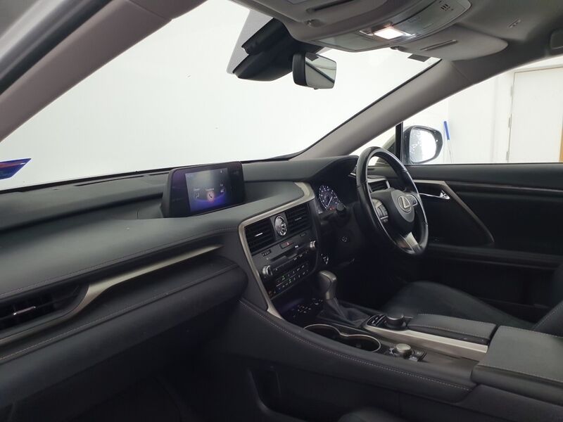 More views of Lexus RX450H