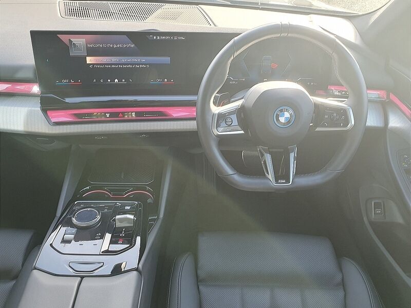More views of BMW i5