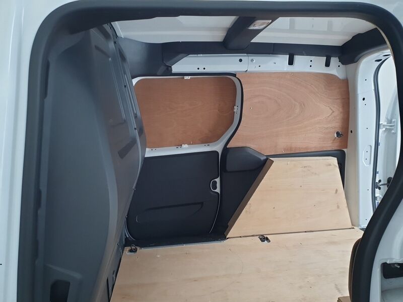 More views of Renault Kangoo