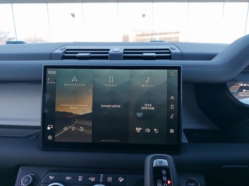 More views of Land Rover Defender