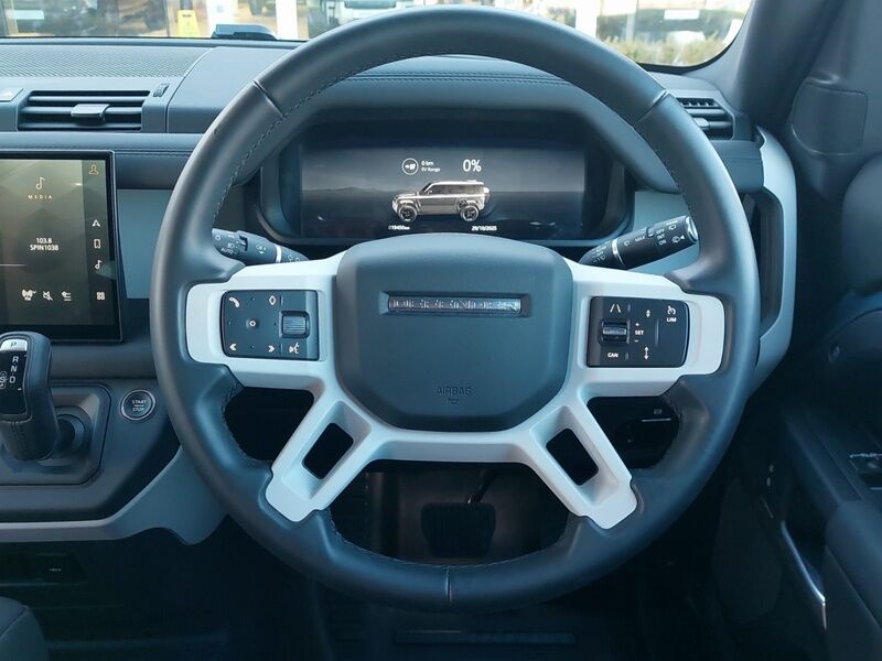 More views of Land Rover Defender