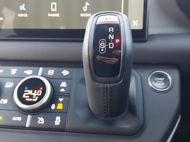 More views of Land Rover Defender