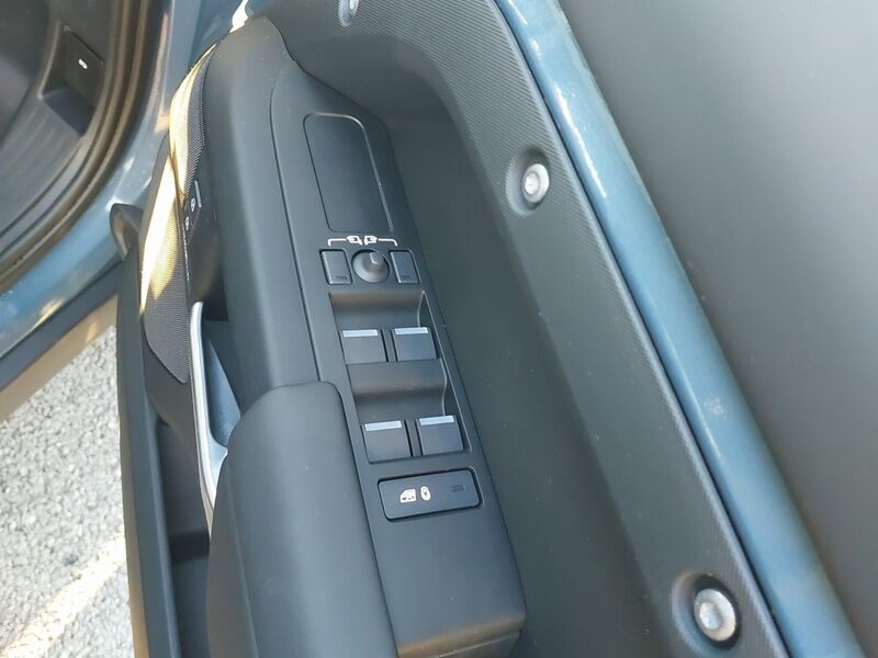 More views of Land Rover Defender