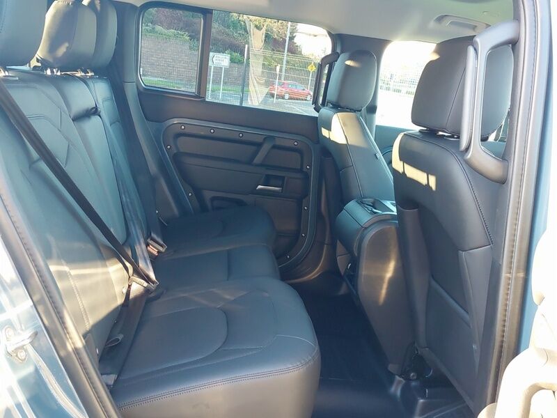 More views of Land Rover Defender