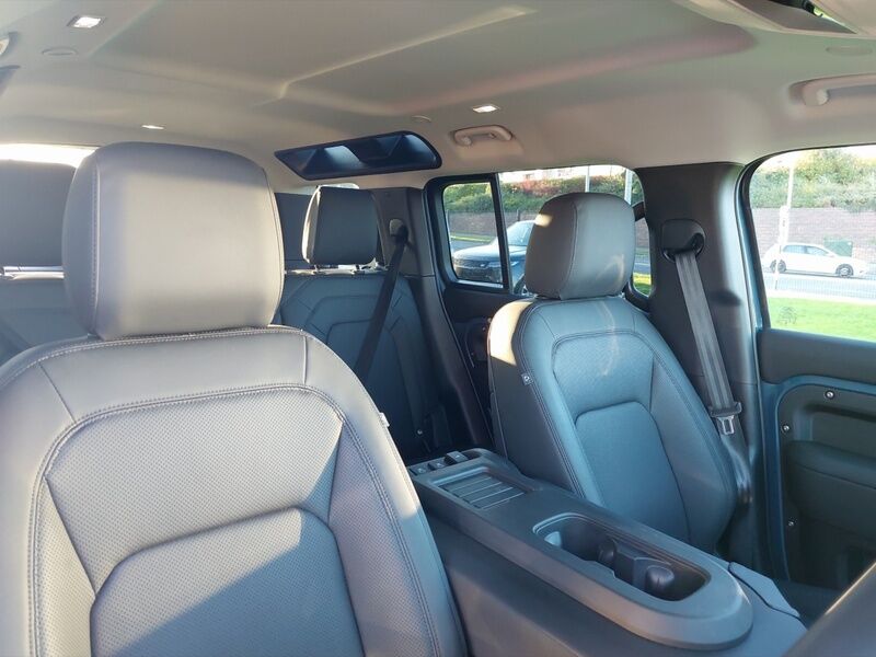 More views of Land Rover Defender