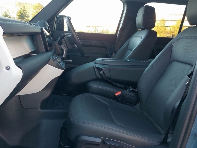 More views of Land Rover Defender