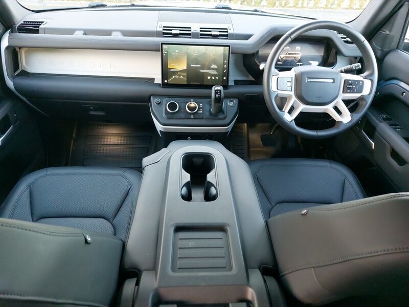 More views of Land Rover Defender