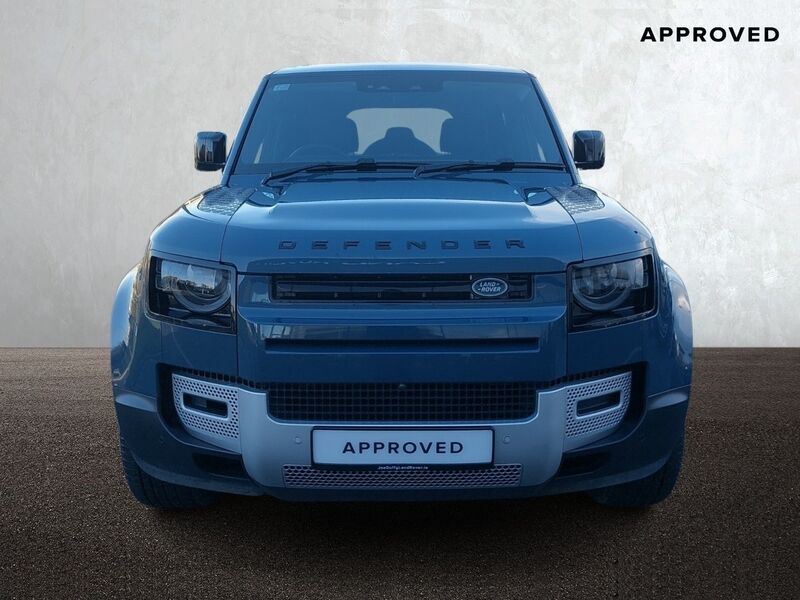 More views of Land Rover Defender