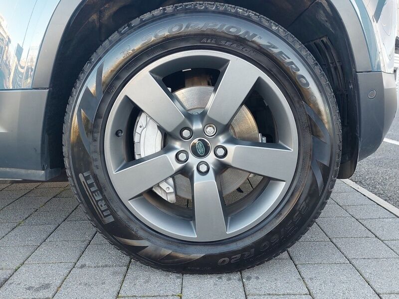 More views of Land Rover Defender